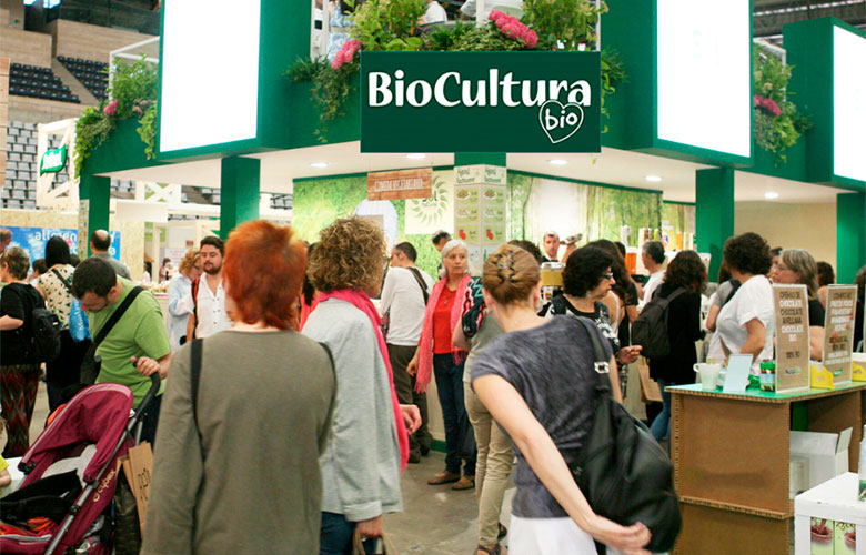 BioCultura es consolida com un gran mercat ecològic amb centenars d´expositors i visitants