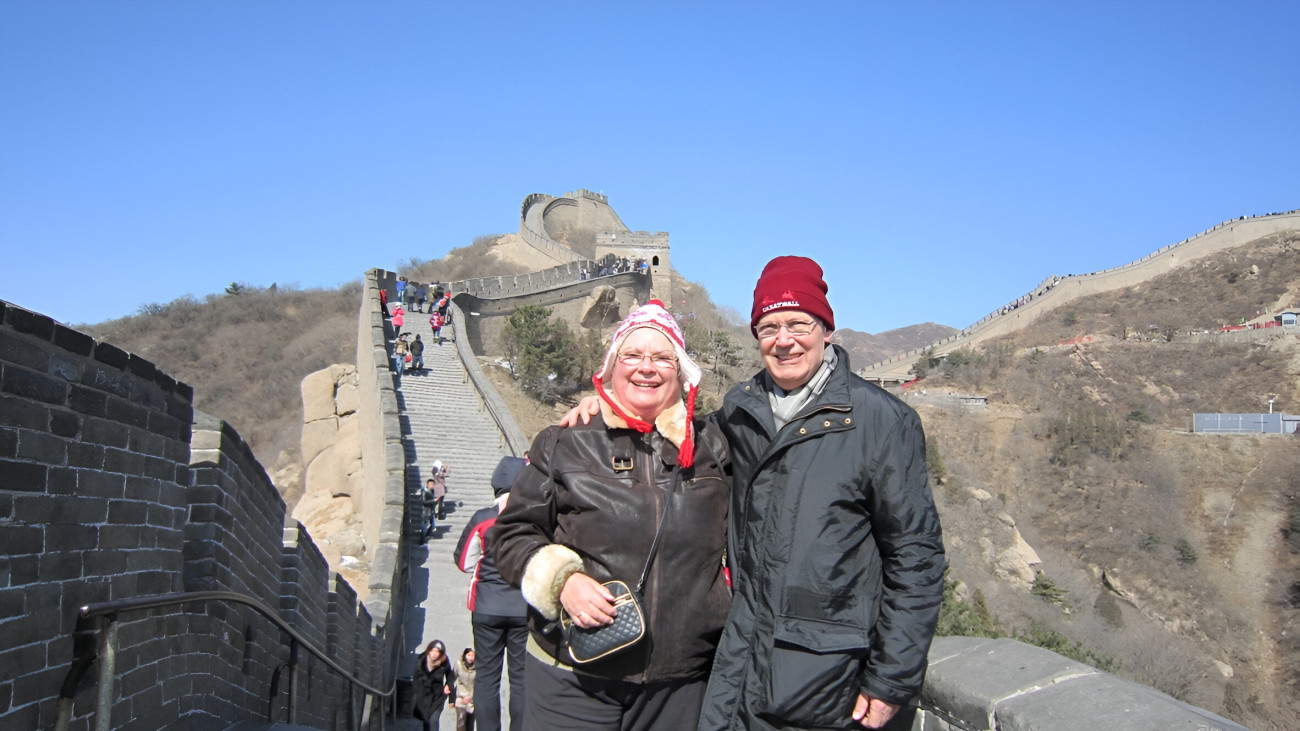 Imatge de Bayó a la gran muralla xinesa en un dels seus diversos viatges