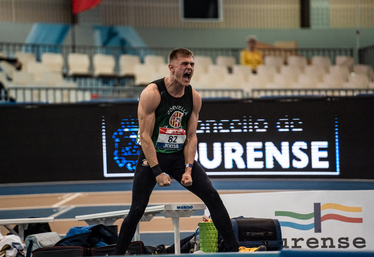 Actualment, Ferrer està cursant un Grau Superior en Animació Socioesportiva