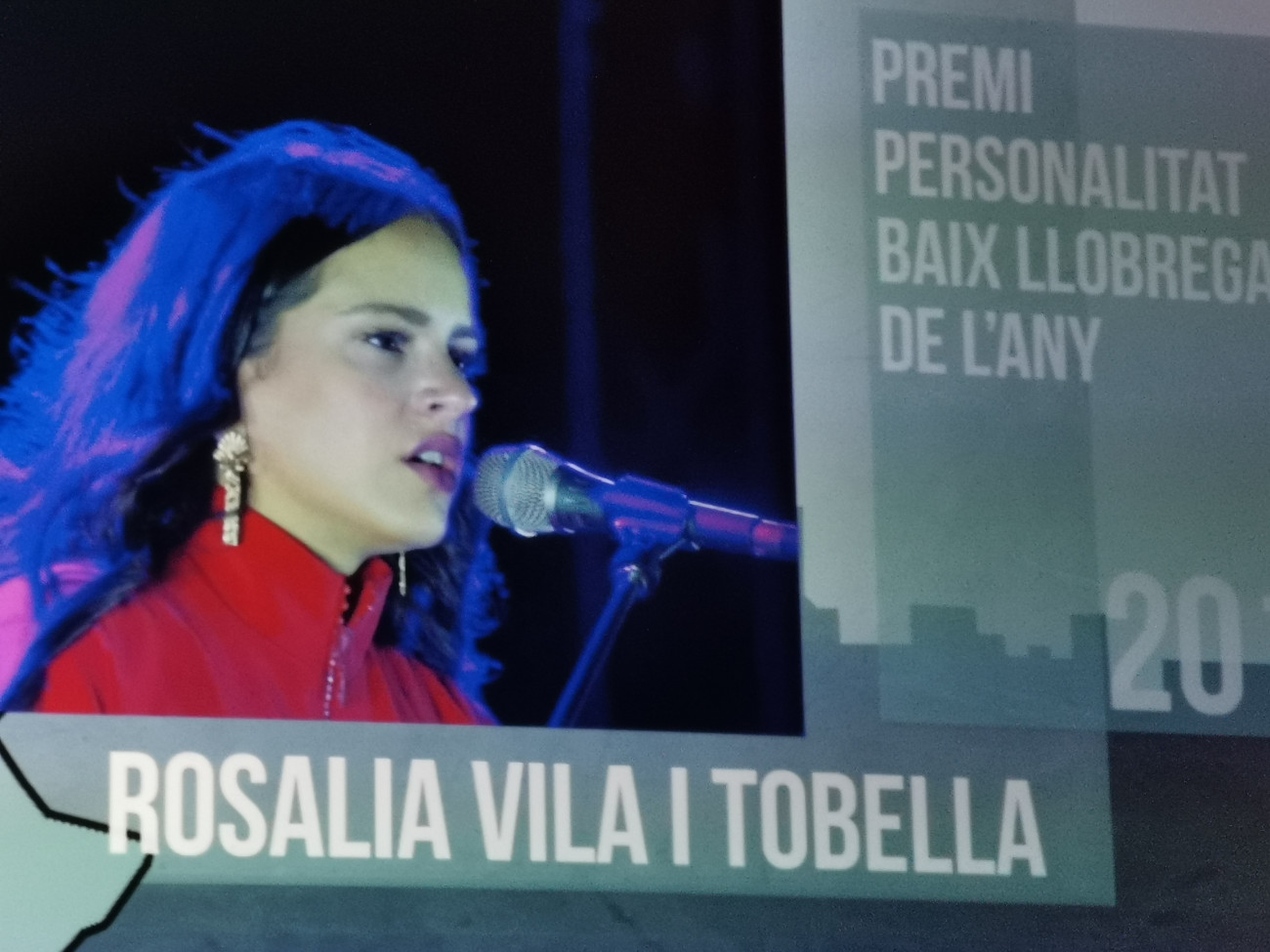 El Centre d’Estudis Comarcals del Baix Llobregat le otorgó el premio a la personalidad baixllobregatina del año 2018, cuando Rosalía acababa de lanzar su segundo disco, “El mal querer”