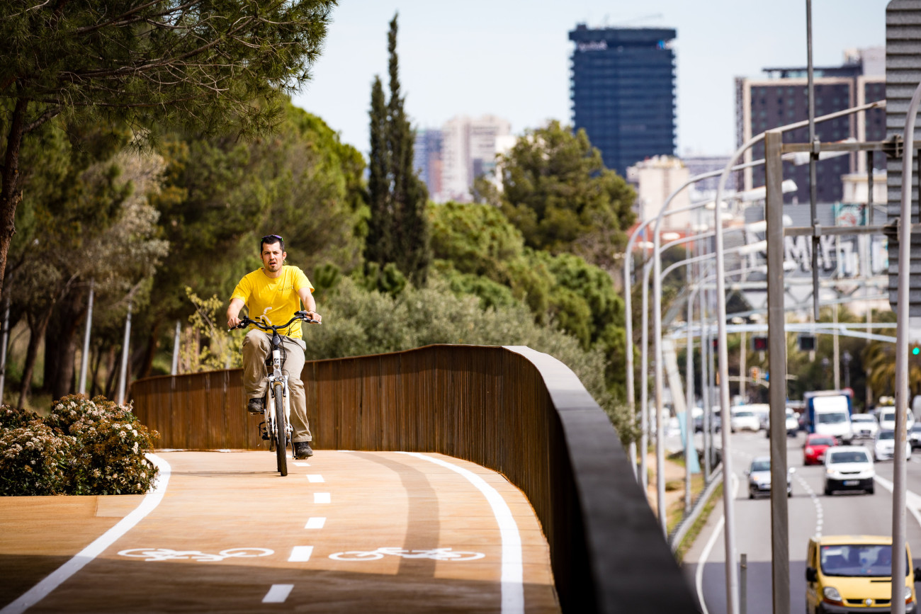 La conexión de Bicivia entre Esplugues y la Diagonal funciona a pleno rendimiento por el lado montaña