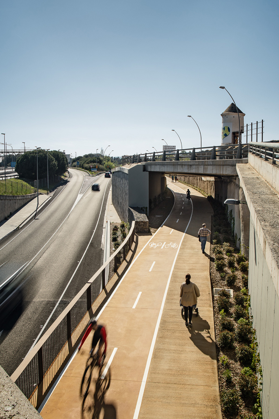 Camino hacia el mar también hay red para pedalear hasta las playas