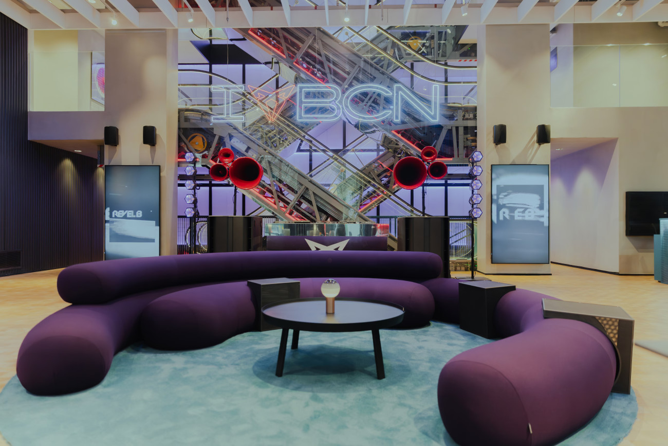 El espacio acoge la segunda edición de Poetronica con diferentes artistas