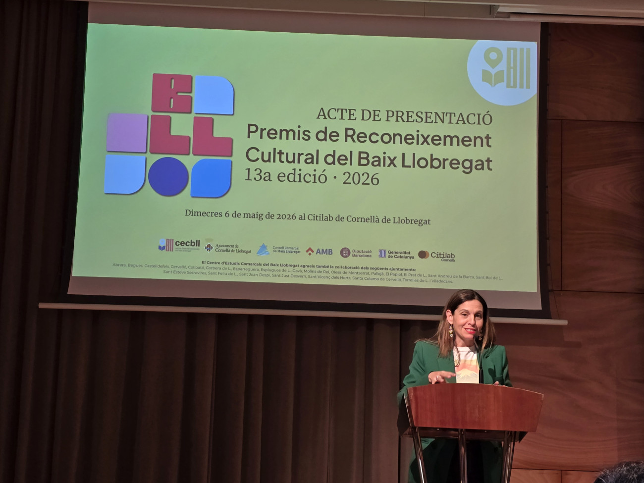 La presidenta del Consell Comarcal del Baix Llobregat, Eva Martínez, que es también alcaldesa de Vallirana, defiende que el Baix también es un territorio líder cultural