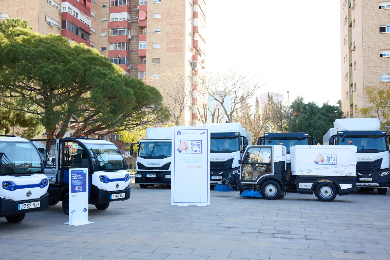 Mostra dels nous vehicles que comencen a desplegar-se per la ciutat