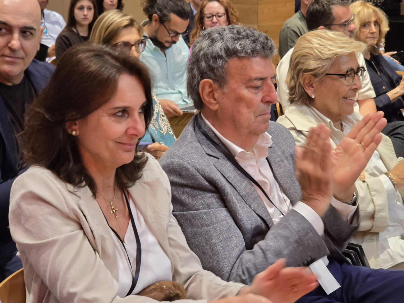 El presidente de la Associació Cornellà Empresarial (ACE), Luis Martínez de San Vicente, ha reclamado al alcalde más limpieza en los polígonos industriales de la población