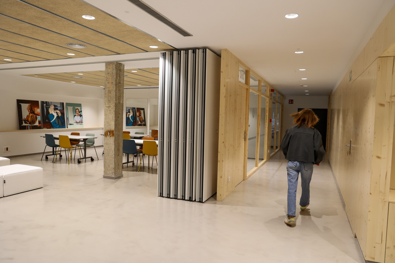 La Oficina Jove de Bellvitge es uno de los refugios climáticos de l’Hospitalet