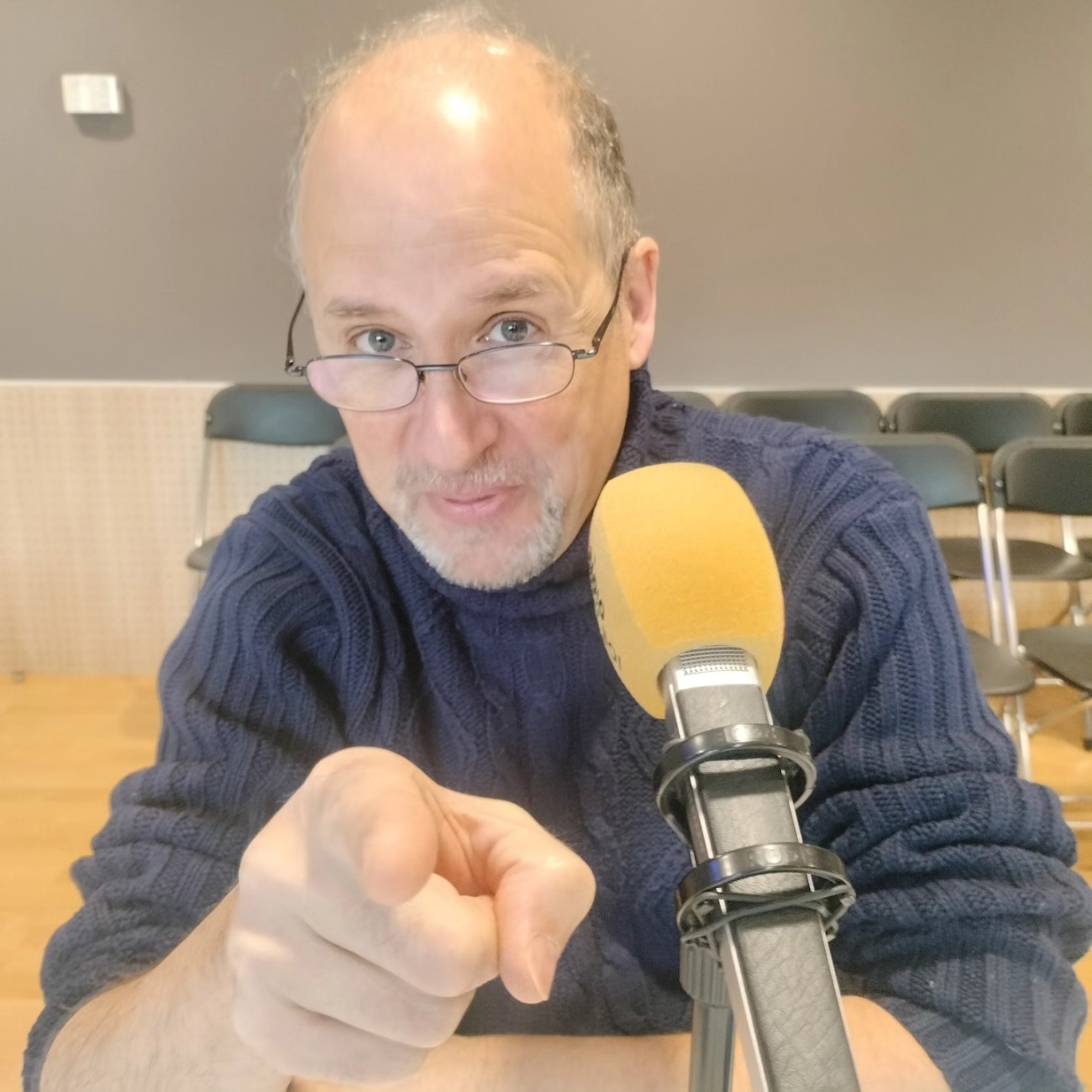 Ireneu Castillo durante una entrevista radiofónica