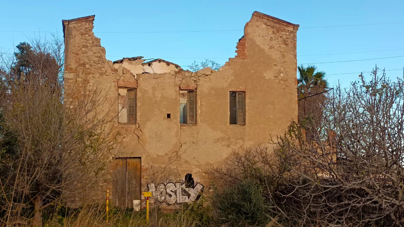 La façana de ponent de la Torre Gran abans de l’incendi