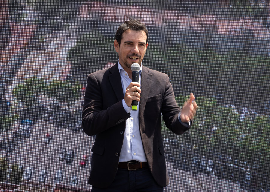 Manu Reyes, alcalde de Castelldefels, presentando la ciudad como capital gastronómica. Fuente: The Food Capitals.