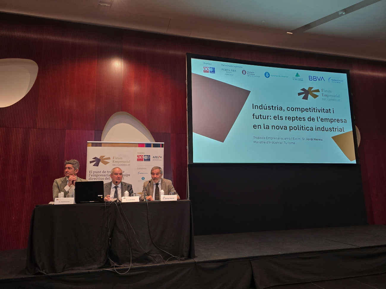 El Fòrum Empresarial Llobregat va girar al voltant del títol «Indústria, competitivitat i futur: els reptes de l’empresa en la nova política industrial»