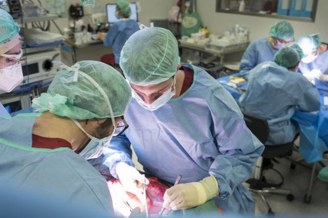  El hospital de Bellvirge encabeza los trasplantes cardíacos y renales