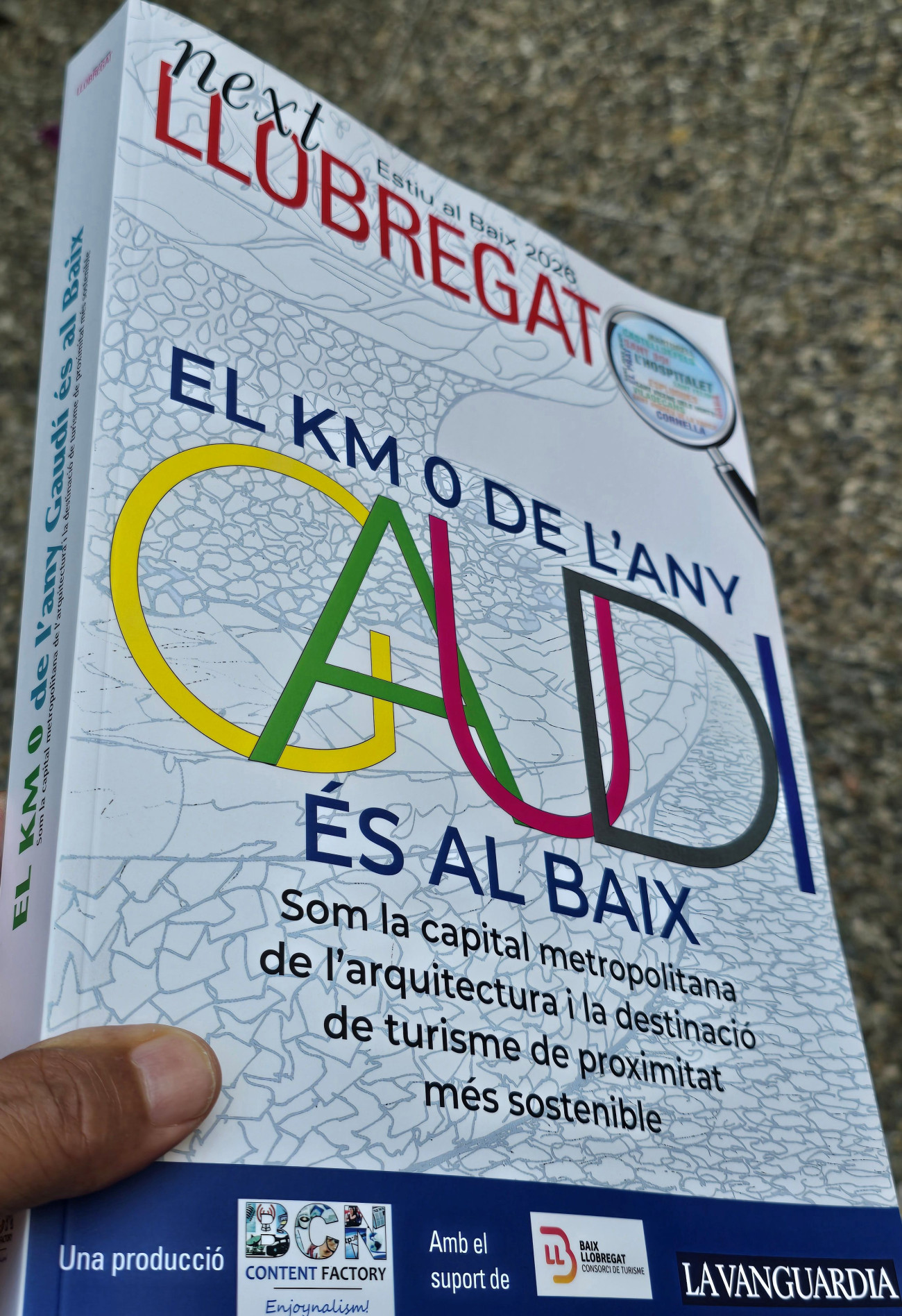 La edición impresa de Estiu al Baix 2026 Next Llobregat tiene unas 500 páginas con recomendaciones de turismo de proximidad para todo el verano hasta el otoño