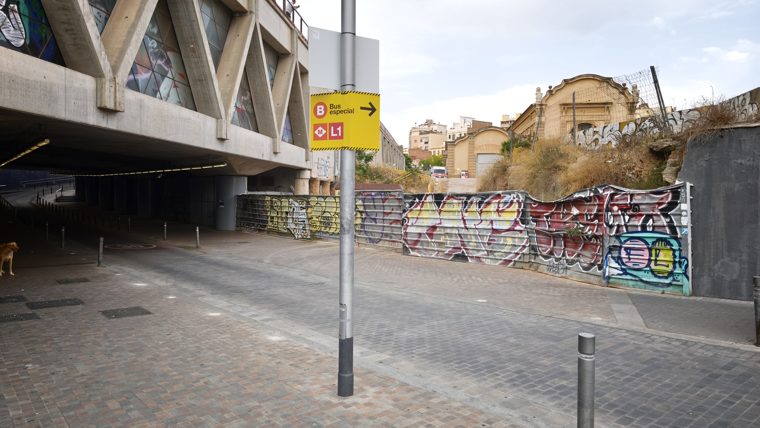Una de las paradas del bus alternativo habilitado hasta el 29 de agosto