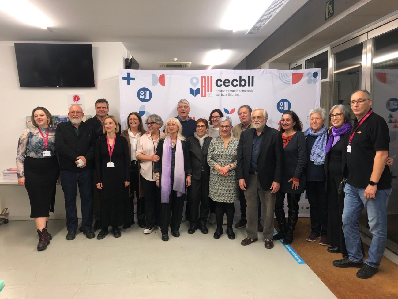 L’equip del CECBLL posa en la celebració del 50è aniversari de l’entitat