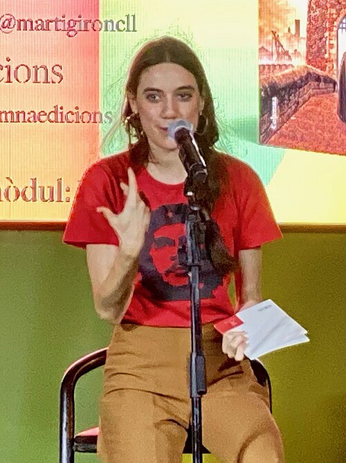 L’artista pratenc Juana Dolores durant una conferència