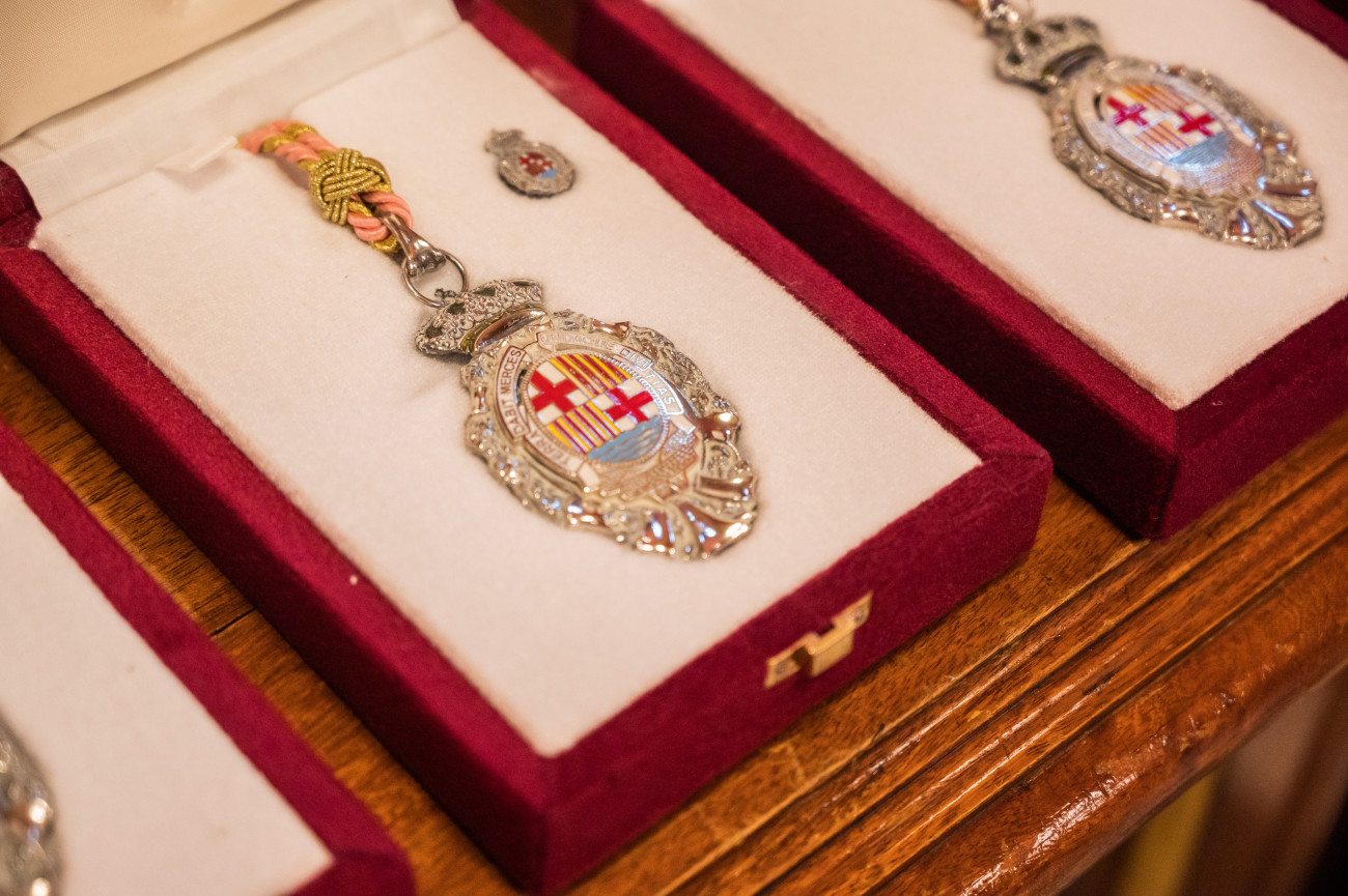Medalla de Honor de la Cambra con la que ha sido distinguido Carles Guilera
