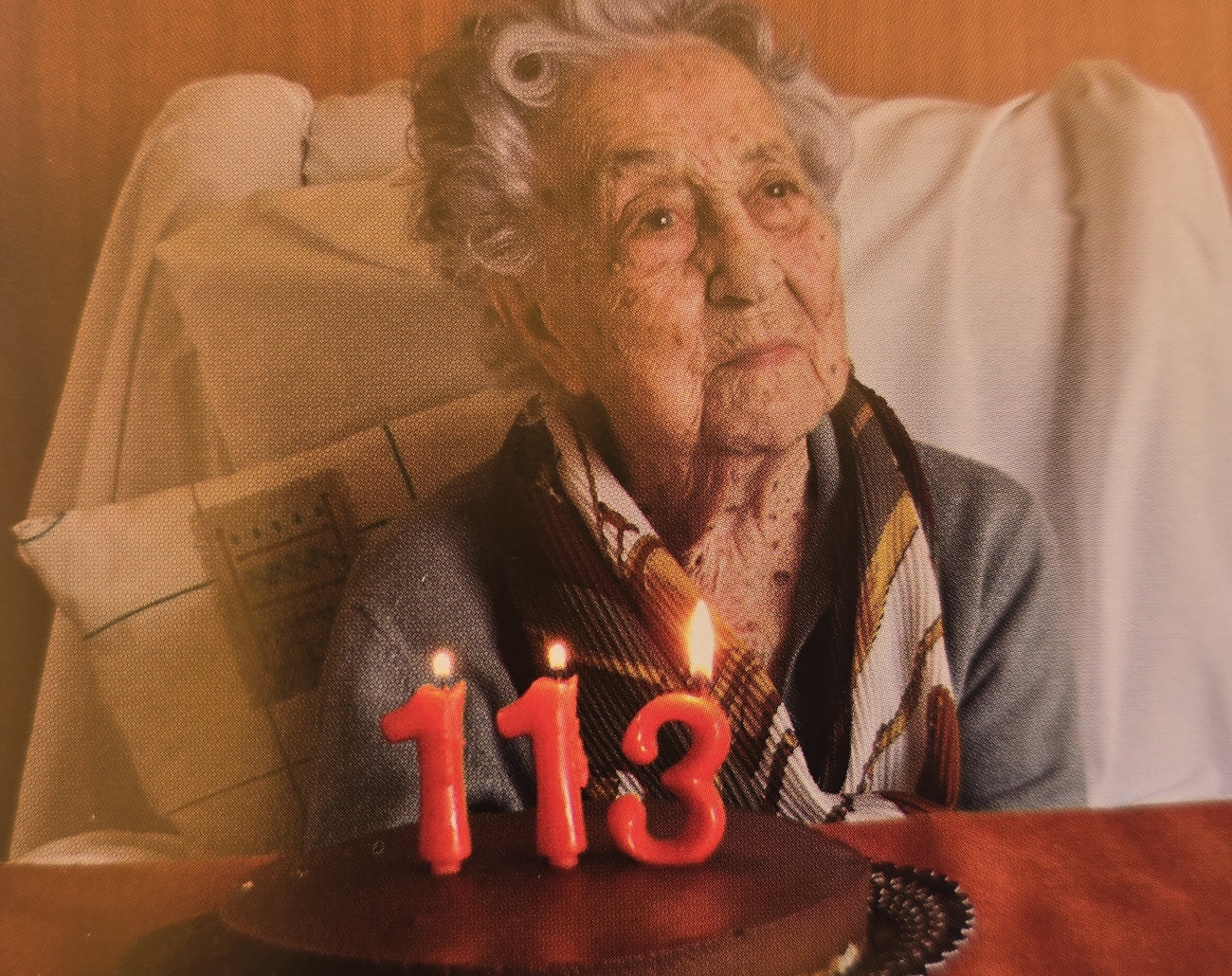 Maria Branyas es va convertir en la persona de més edat que va sobreviure a la covid. La foto està presa el 2020, any del seu 113è aniversari (foto inclosa en el llibre d’Esteller)