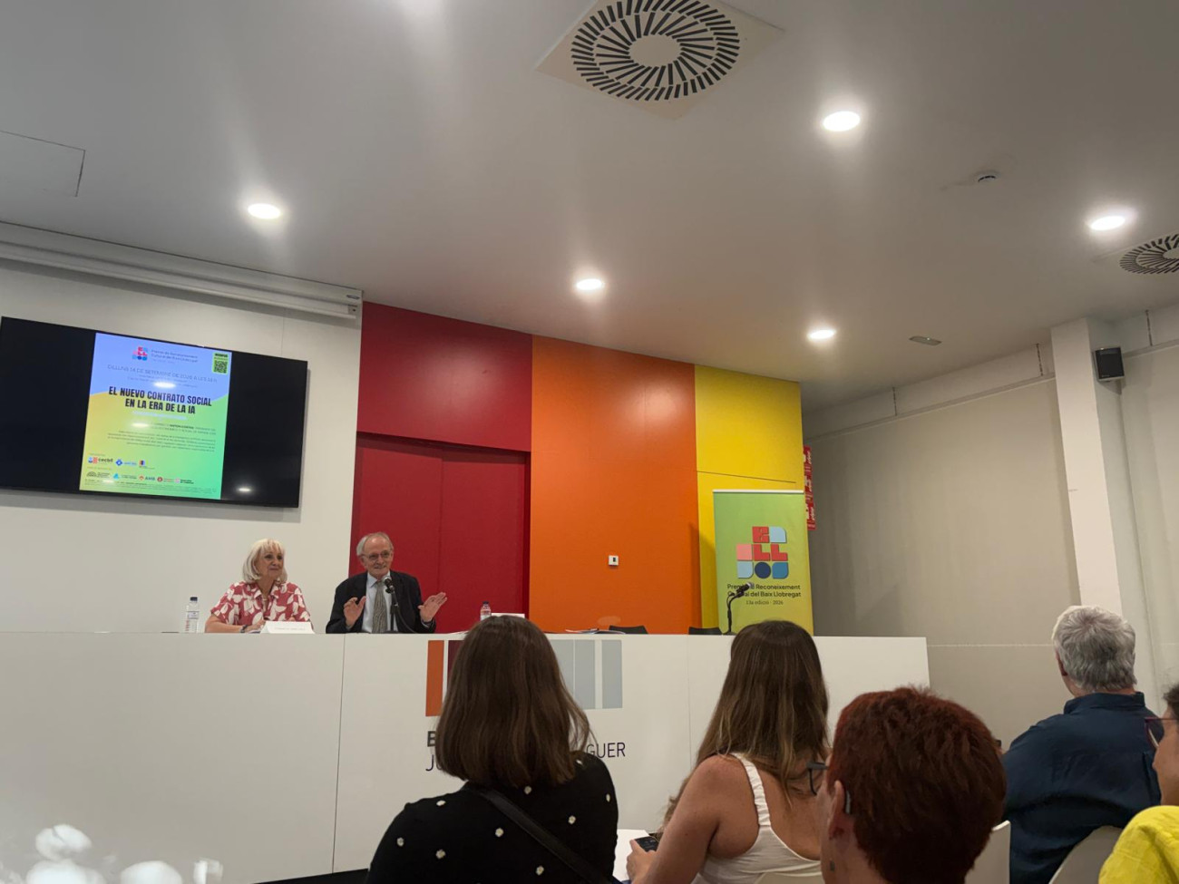 L’expert subratlla la necessitat d’assolir un nou acord entre empreses, treballadors, administracions i ciutadans per afrontar la transformació social i tecnològica que s’acosta amb la IA