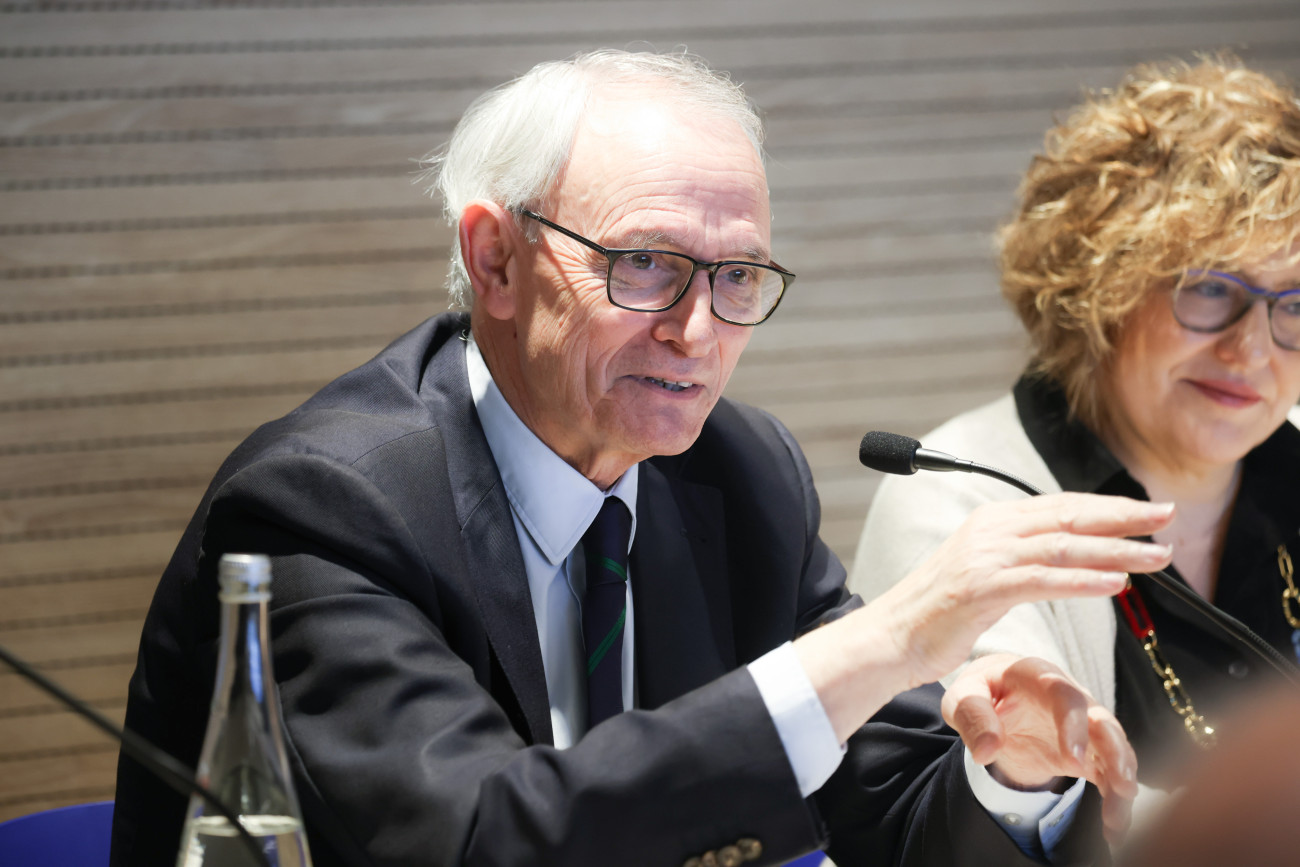 El president del Consell Econòmic i Social (CES) defensa la necessitat d’un nou acord social que encaixi l’ús de la IA i mantingui la cohesió social