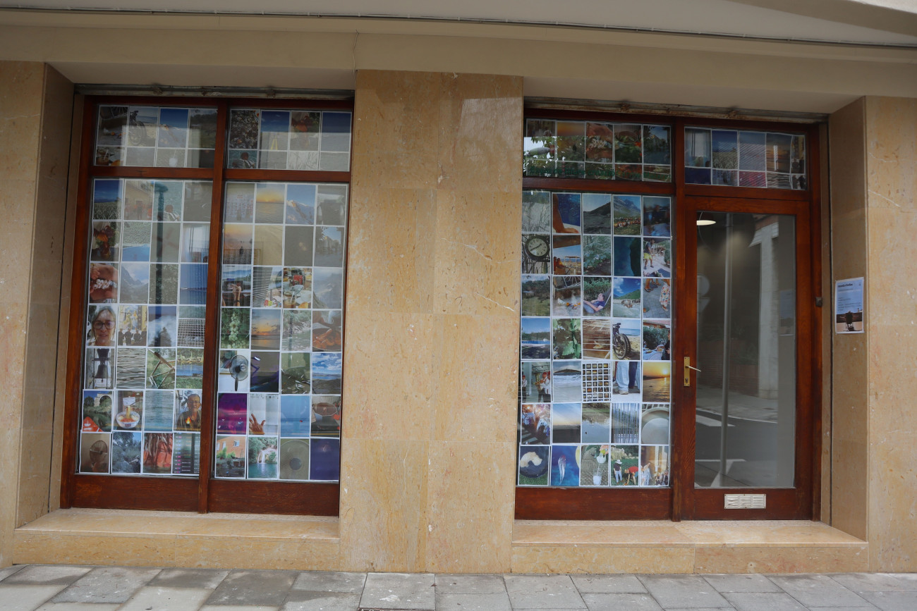 L’Espai de Lliure Creació Carme Malaret exhibeix aquest aparador de records d’enlloc