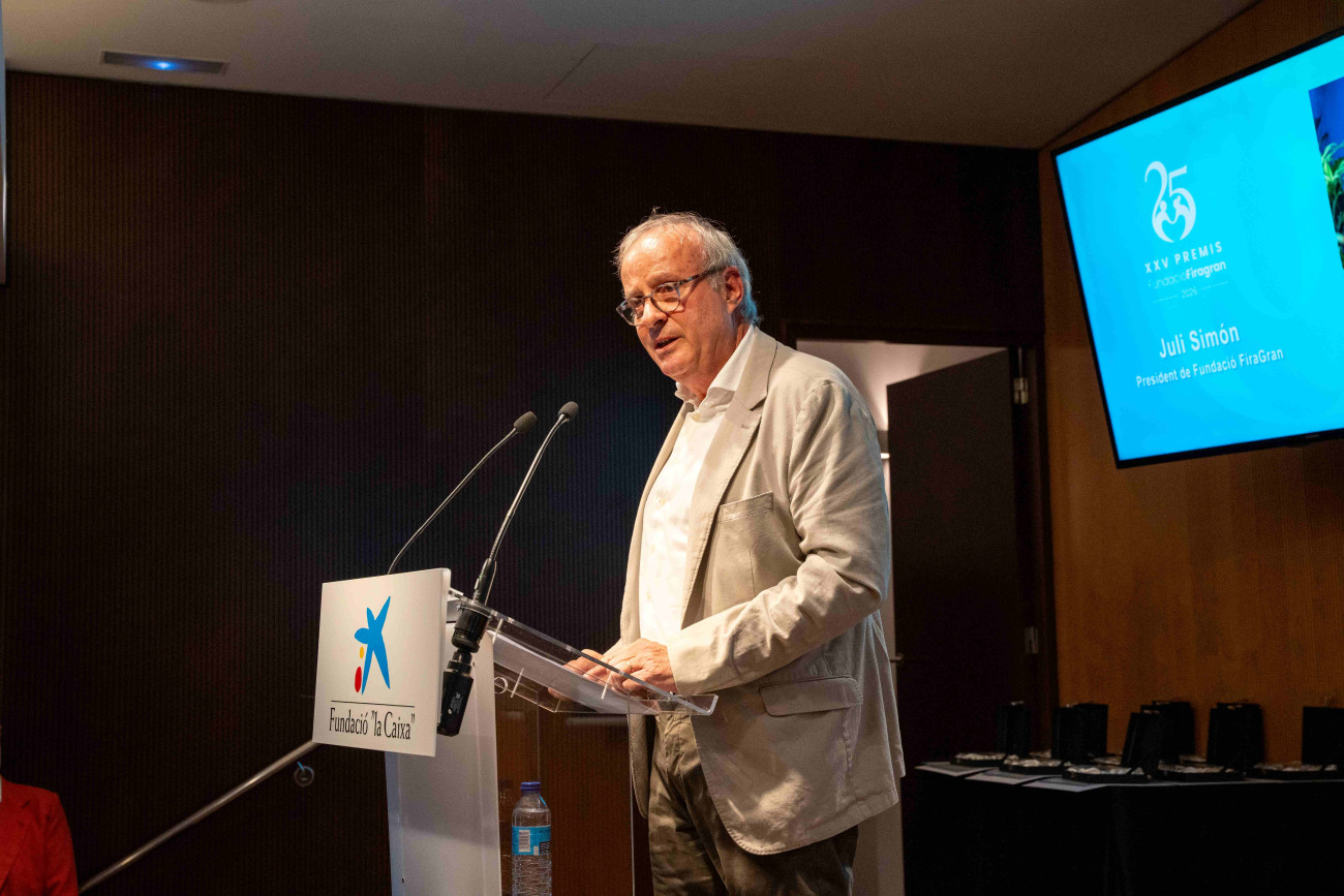 Juli Simón, fundador dels premis i president de la Fundació FiraGran, ha afirmat que encara queden reptes per combatre l’edatisme i donar visibilitat a les trajectòries de les persones grans.