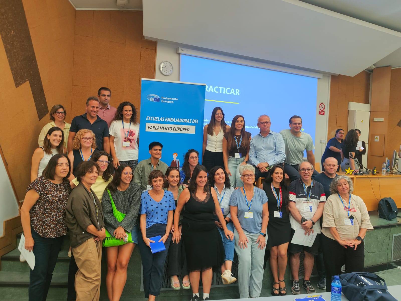 Img Cinco centros del territorio Llobregat llevan la democracia europea a sus aulas