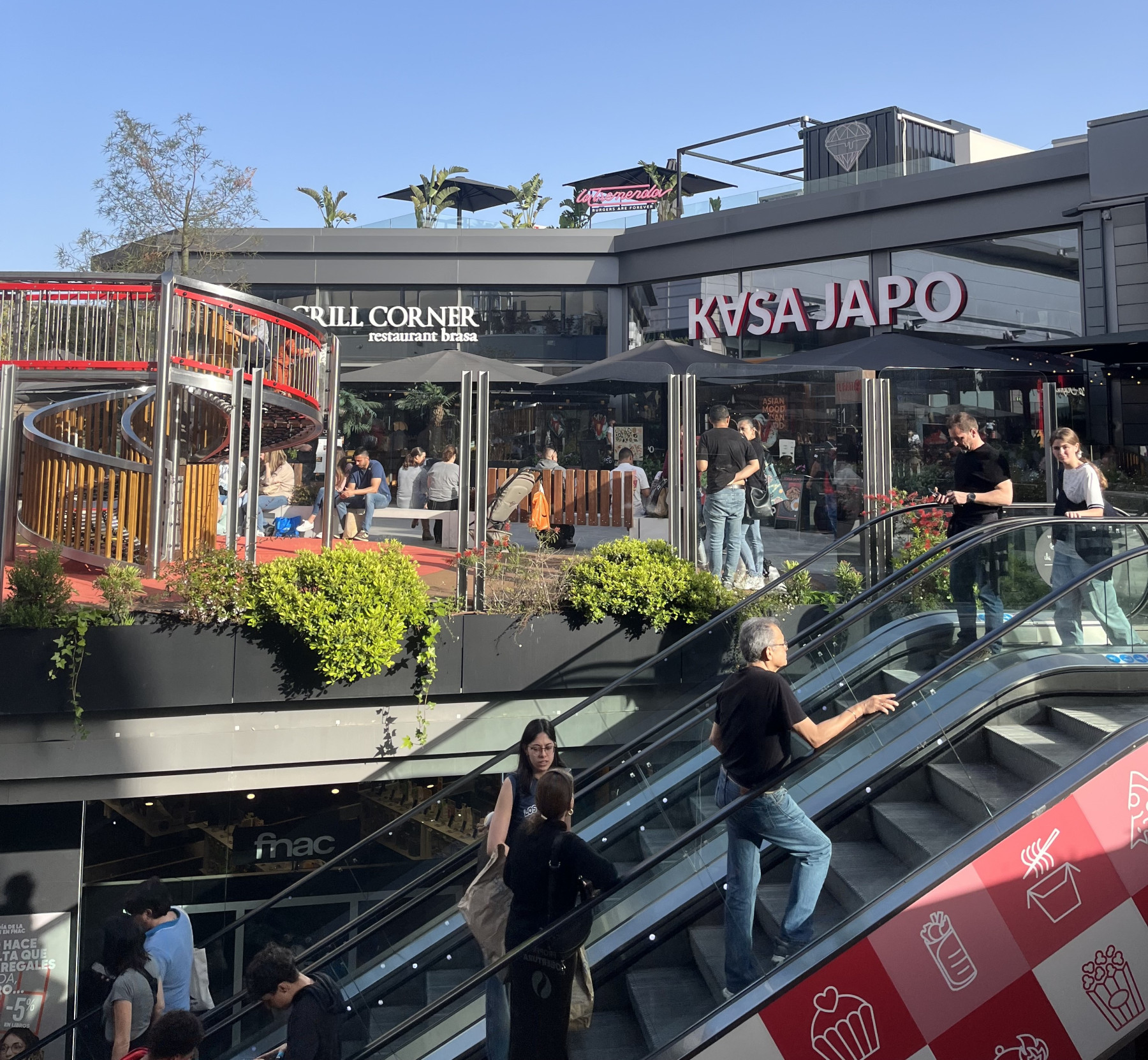 El pols comercial de Cornellà, un reflex dels nous hàbits de consum a la comarca