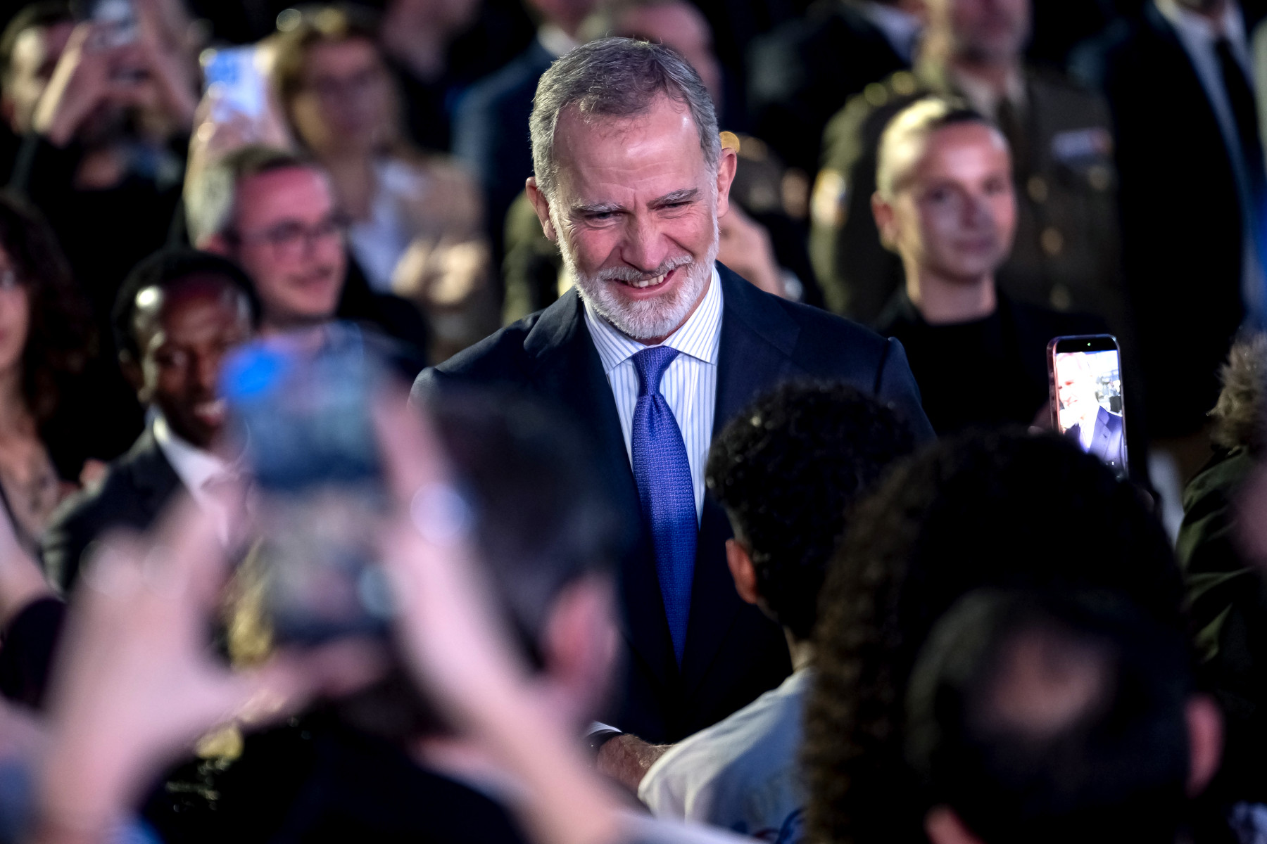 Img El rey Felipe VI preside en Sant Boi el acto central del Tour del Talento 2026, que proclama a Hatim Azahri Premio Princesa de Girona Social.