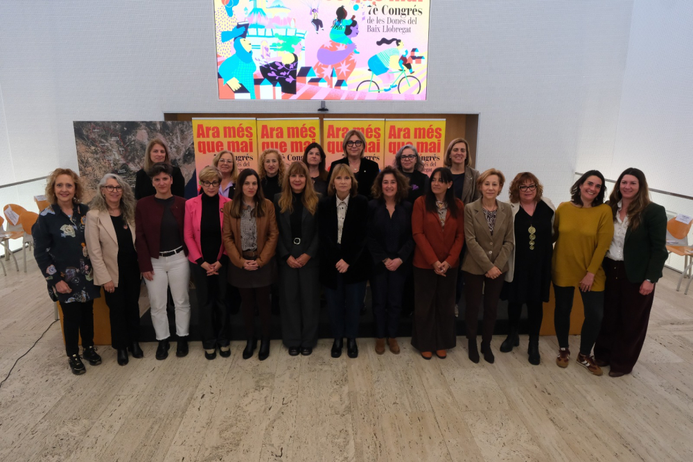 Img Al 7è Congrés de les Dones del Baix Llobregat les 16 alcaldesses trepitgen l'accelerador feminista
