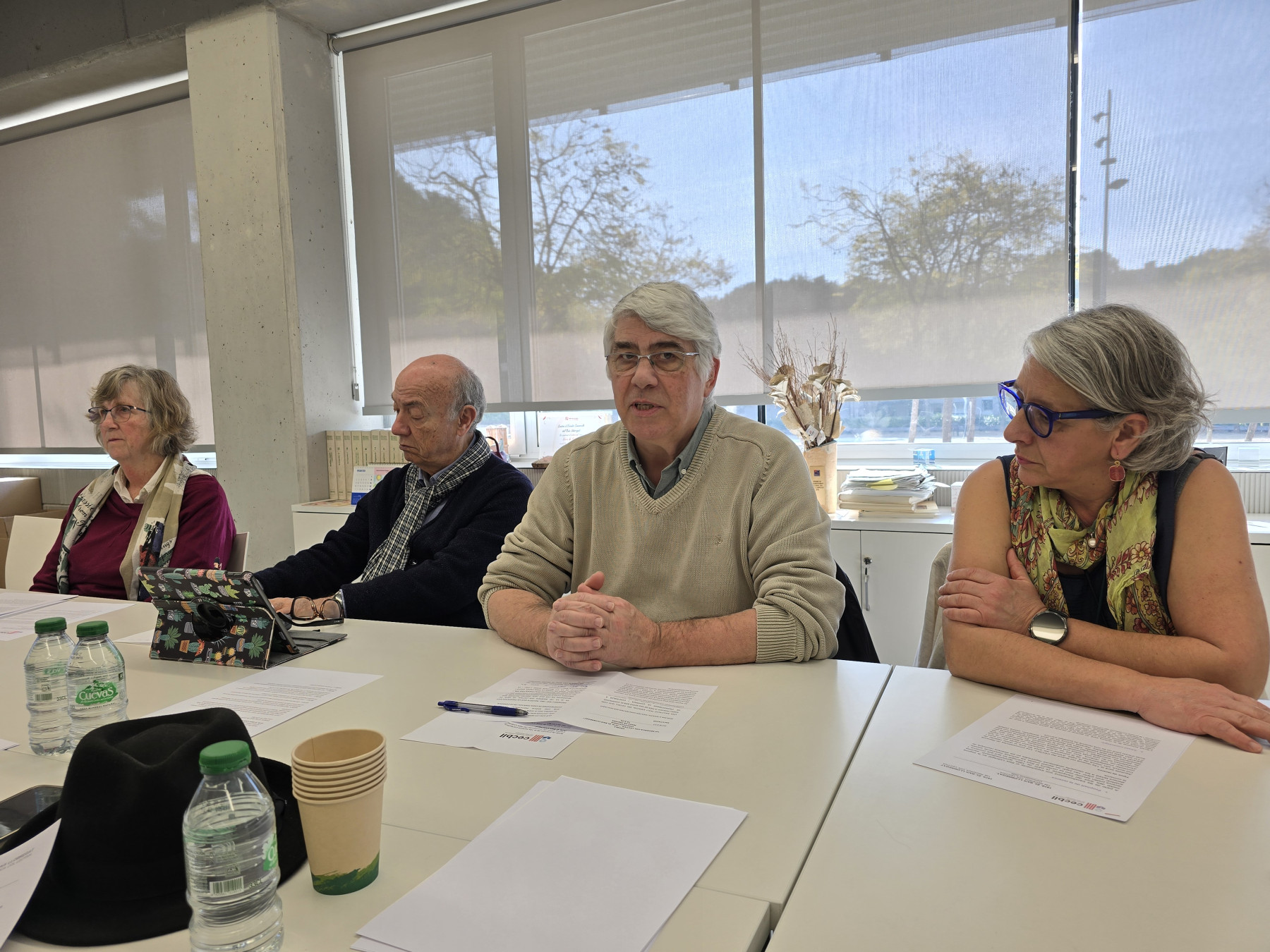 Img Crida als estudiants de Batxillerat a fer el treball de recerca amb els seus avis sobre la comarca de 1975