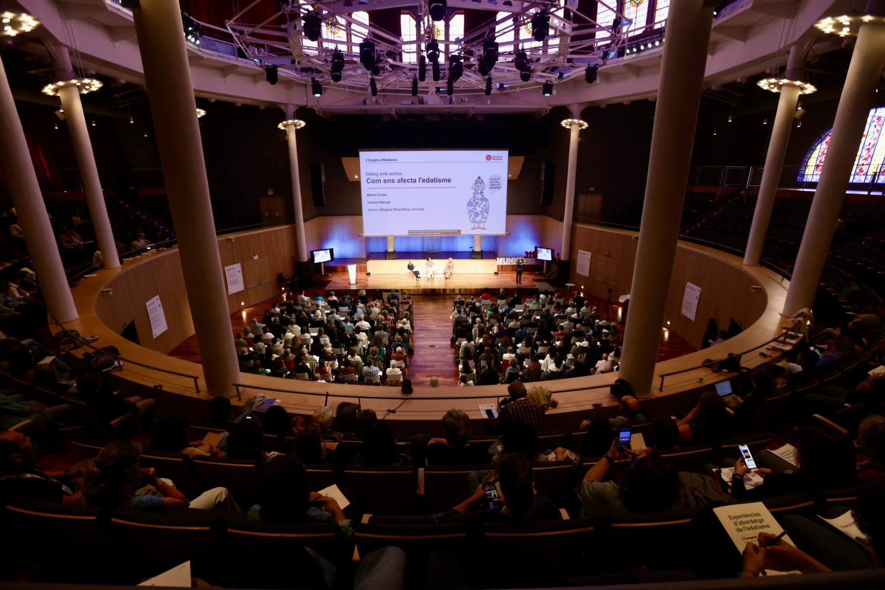 L’auditori de la Diputació de Barcelona va acollir el Primer Congrés contra l’Edatisme durant dues jornades el 14 d´octubre i 7 de novembre