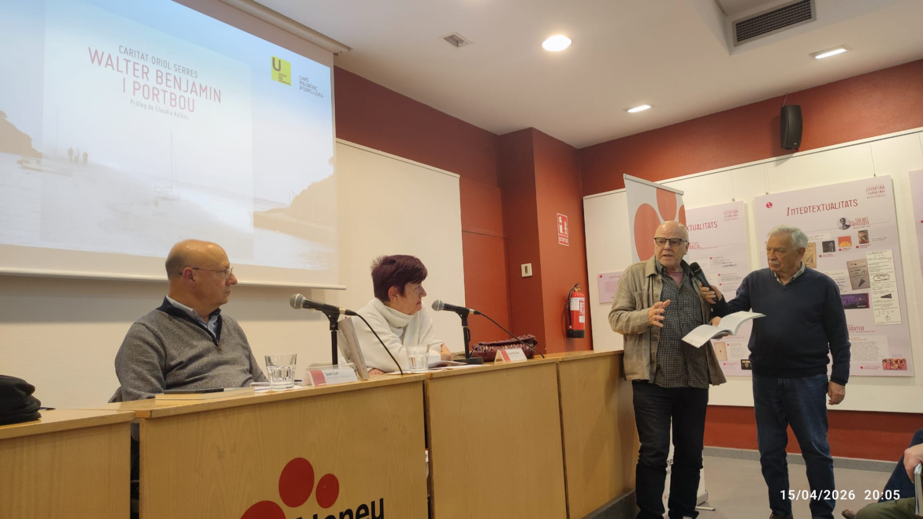 Img Oráculo emocionado sobre la vida y la muerte de Walter Benjamin en el Ateneu Santfeliuenc